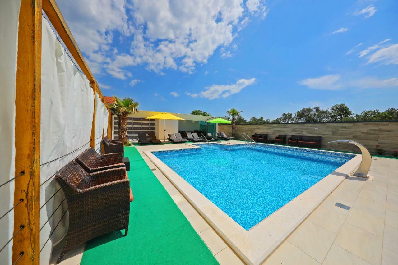 Boutique Apartments Blitz Bibinje Exteriér fotografie